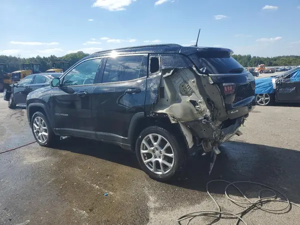 3C4NJDFNXPT569948 2023 JEEP COMPASS - Image 2