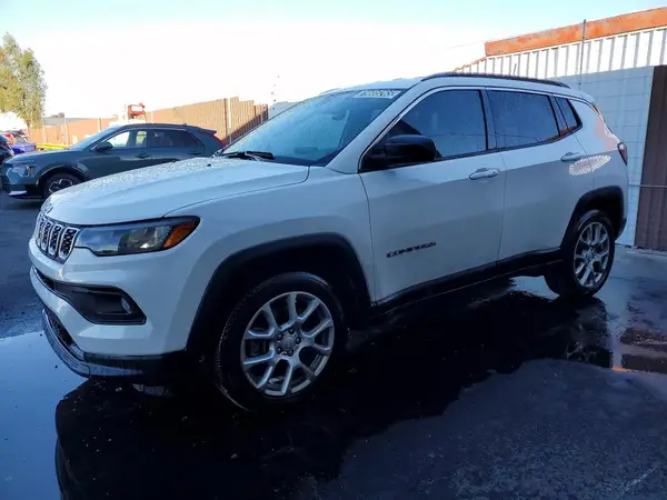 3C4NJDFNXRT132602 2024 JEEP COMPASS - Image 1