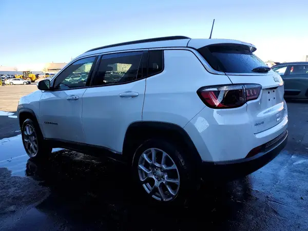3C4NJDFNXRT132602 2024 JEEP COMPASS - Image 2