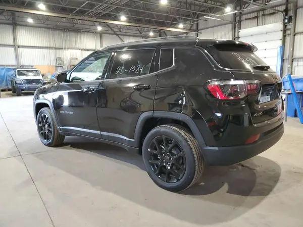 3C4NJDFNXST604948 2025 JEEP COMPASS - Image 2