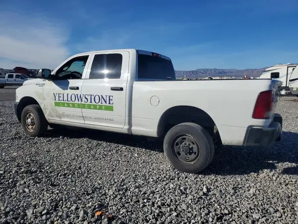 3C6UR4CJ9JG340304 2018 DODGE RAM - Image 2