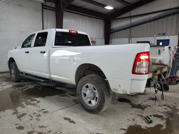 3C6UR5HJ3RG291921 2024 DODGE RAM - Image 2