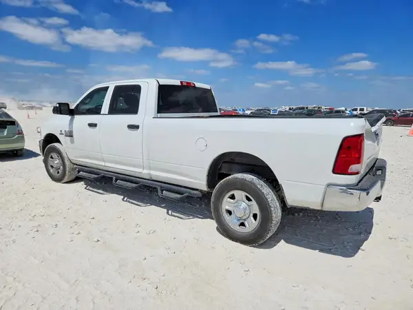 3C6UR5HL4JG418293 2018 DODGE RAM - Image 2