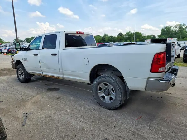 3C6UR5HLXHG517923 2017 DODGE RAM - Image 2