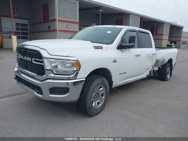 3C6UR5JL4KG579190 2019 DODGE RAM - Image 2