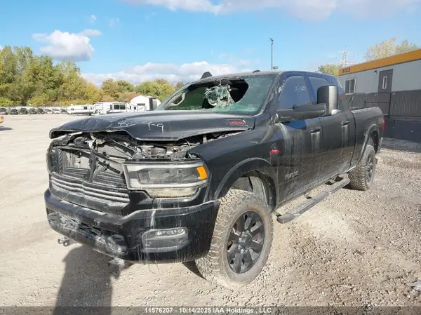 3C6UR5NL9KG562976 2019 DODGE RAM - Image 2