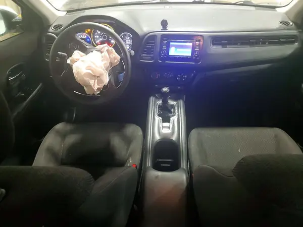 3CZRU5G30JM713806 2018 HONDA HR-V - Image 8