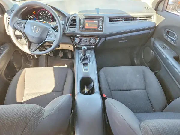3CZRU5G32HM725174 2017 HONDA HR-V - Image 8