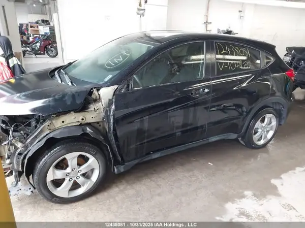 3CZRU5G33GM102970 2016 HONDA HR-V - Image 2