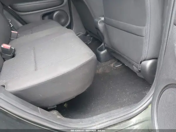 3CZRU5G33HM704740 2017 HONDA HR-V - Image 8