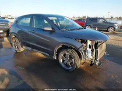 3CZRU5G34HG700100 2017 HONDA HR-V