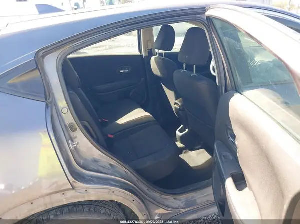 3CZRU5G35GM701689 2016 HONDA HR-V - Image 8