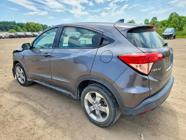 3CZRU5G35HM700236 2017 HONDA HR-V - Image 2