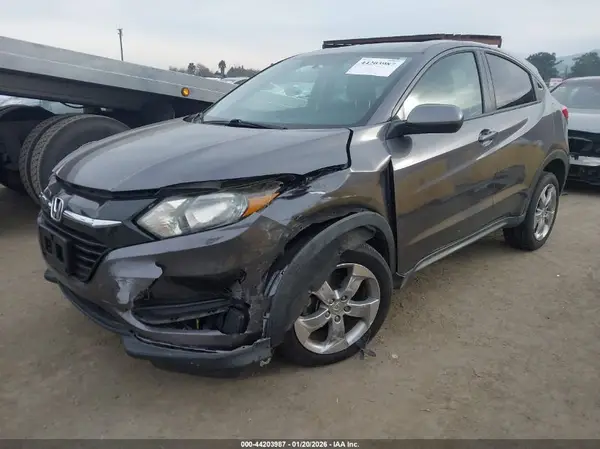 3CZRU5G36GM750688 2016 HONDA HR-V - Image 2