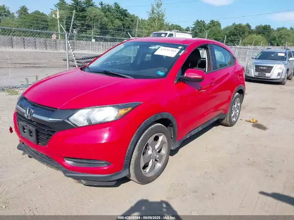3CZRU5G37JM702396 2018 HONDA HR-V - Image 2