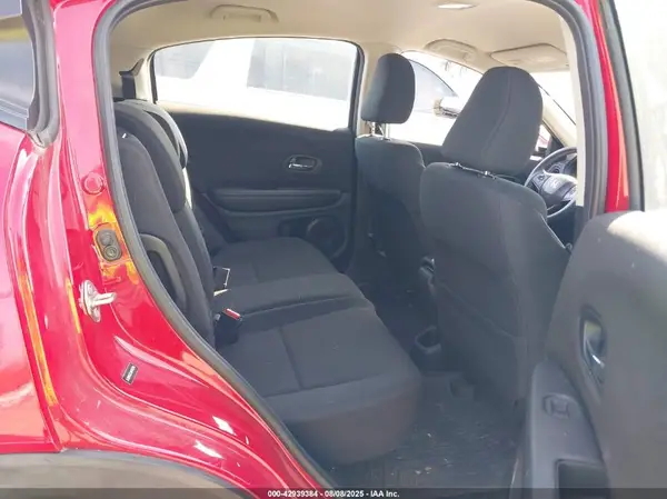 3CZRU5G37JM702396 2018 HONDA HR-V - Image 8