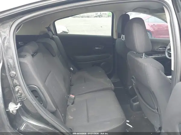 3CZRU5G38HM718844 2017 HONDA HR-V - Image 8