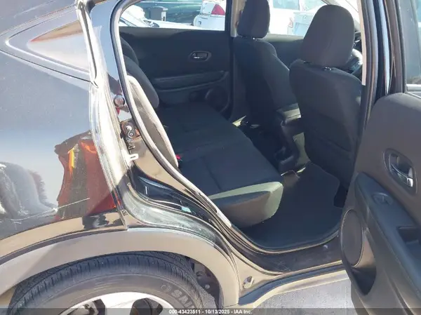3CZRU5G39GM755593 2016 HONDA HR-V - Image 8