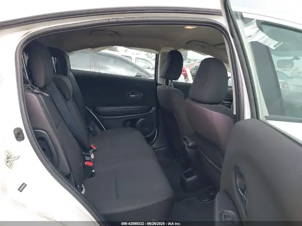 3CZRU5G39HM728525 2017 HONDA HR-V - Image 8