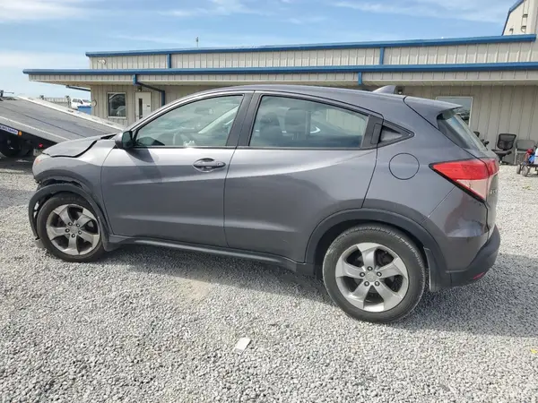 3CZRU5G3XHM705576 2017 HONDA HR-V - Image 2