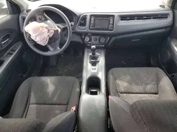 3CZRU5G3XHM705576 2017 HONDA HR-V - Image 8