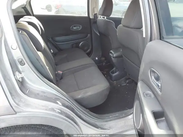 3CZRU5G58JM705115 2018 HONDA HR-V - Image 8
