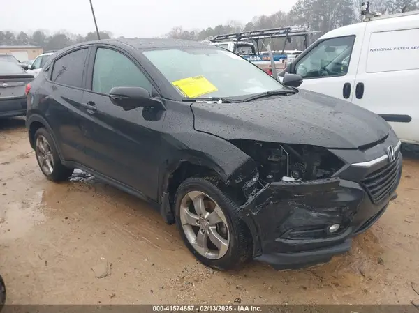 3CZRU5G59HM714447 2017 HONDA HR-V - Image 1