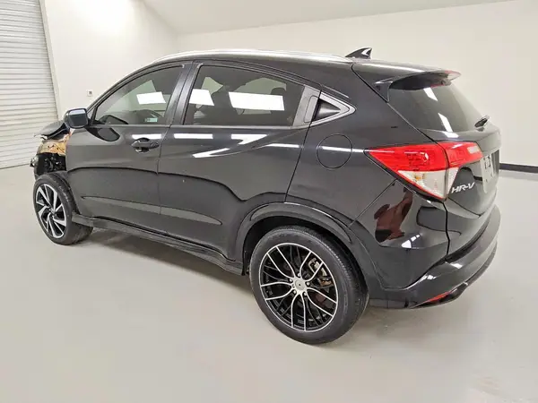 3CZRU5H10KG701250 2019 HONDA HR-V - Image 2