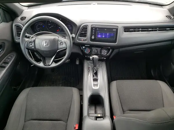 3CZRU5H10KG705945 2019 HONDA HR-V - Image 8