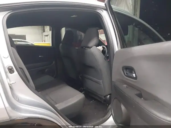 3CZRU5H10KG710367 2019 HONDA HR-V - Image 8
