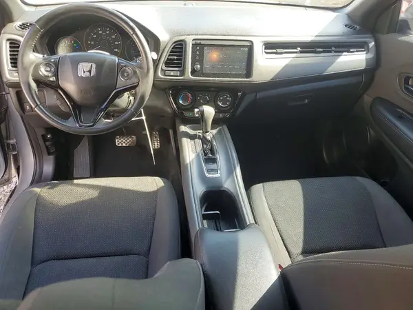 3CZRU5H10KM705204 2019 HONDA HR-V - Image 8