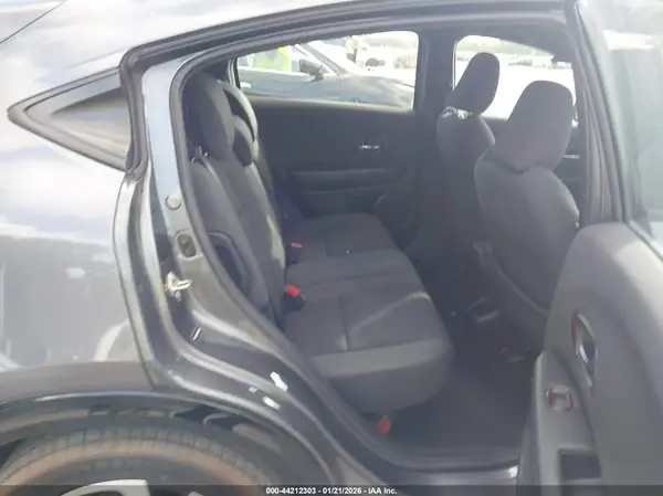 3CZRU5H10KM722262 2019 HONDA HR-V - Image 8