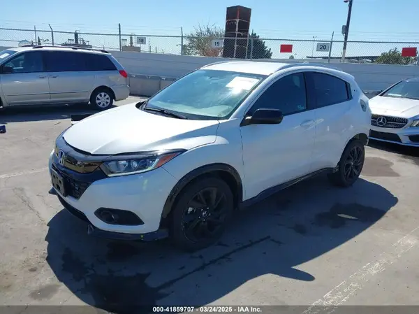 3CZRU5H10NM737798 2022 HONDA HR-V - Image 2