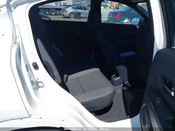 3CZRU5H10NM737798 2022 HONDA HR-V - Image 8
