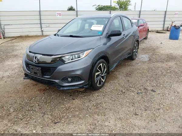 3CZRU5H11KG705985 2019 HONDA HR-V - Image 2