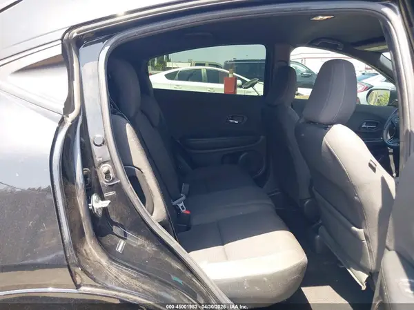 3CZRU5H11KG715142 2019 HONDA HR-V - Image 8