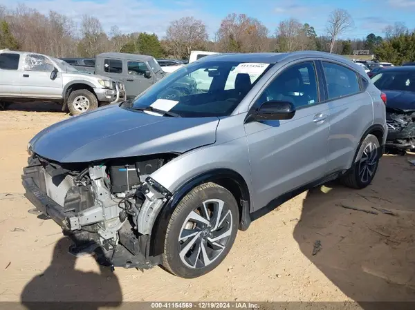 3CZRU5H11KM700724 2019 HONDA HR-V - Image 2