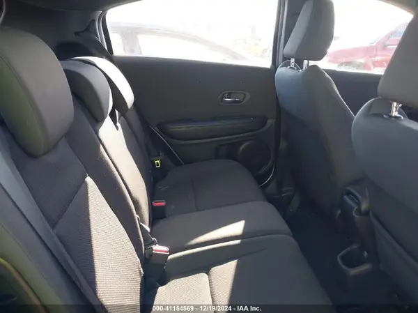 3CZRU5H11KM700724 2019 HONDA HR-V - Image 8