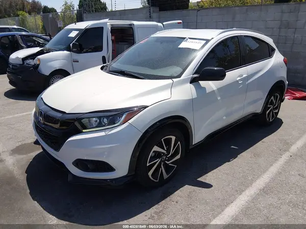 3CZRU5H11KM724103 2019 HONDA HR-V - Image 2