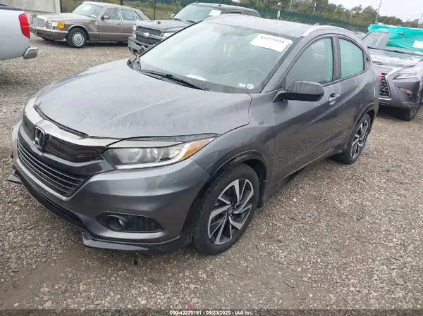 3CZRU5H11KM729883 2019 HONDA HR-V - Image 2