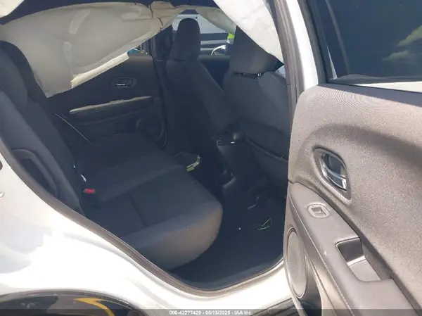 3CZRU5H11MM717252 2021 HONDA HR-V - Image 8