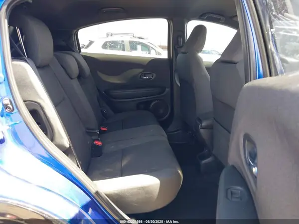 3CZRU5H11NM702557 2022 HONDA HR-V - Image 8