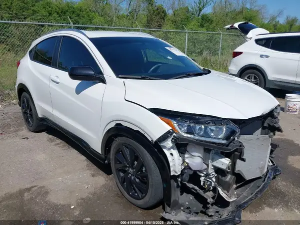 3CZRU5H11NM709864 2022 HONDA HR-V - Image 1