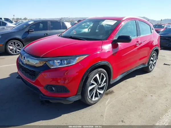 3CZRU5H12KG702299 2019 HONDA HR-V - Image 2