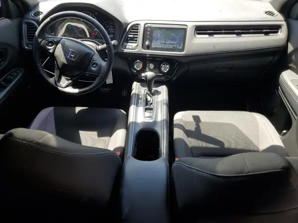 3CZRU5H12KG703887 2019 HONDA HR-V - Image 8