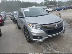 3CZRU5H12KG705185 2019 HONDA HR-V