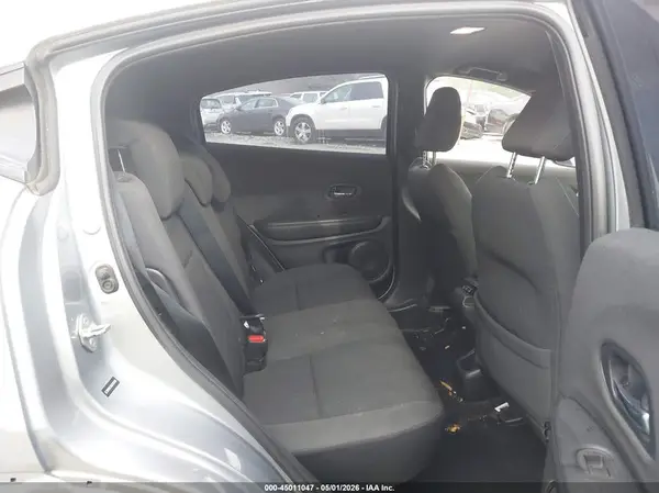 3CZRU5H12KG705185 2019 HONDA HR-V - Image 8