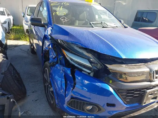 3CZRU5H12KG705350 2019 HONDA HR-V - Image 1