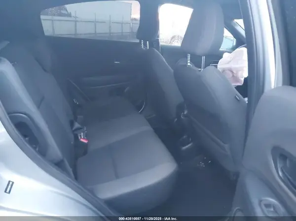 3CZRU5H12KG711682 2019 HONDA HR-V - Image 8
