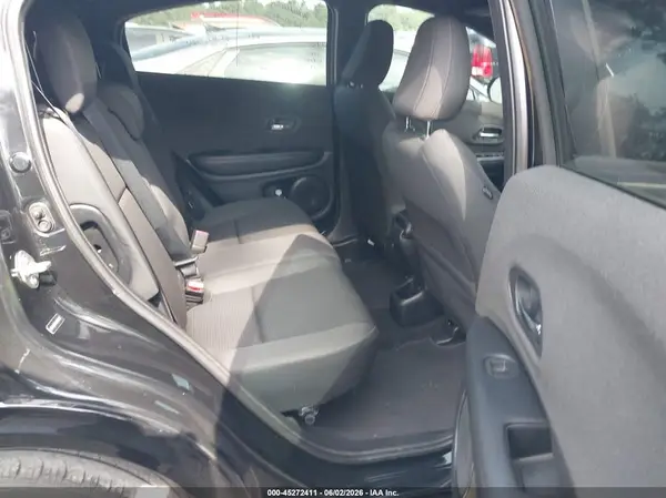3CZRU5H12KG715537 2019 HONDA HR-V - Image 8